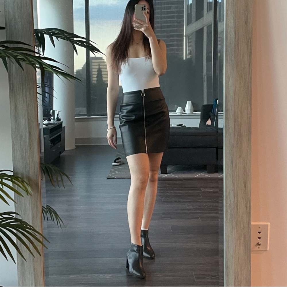 Express Black Pleather Skirt with Zipper
